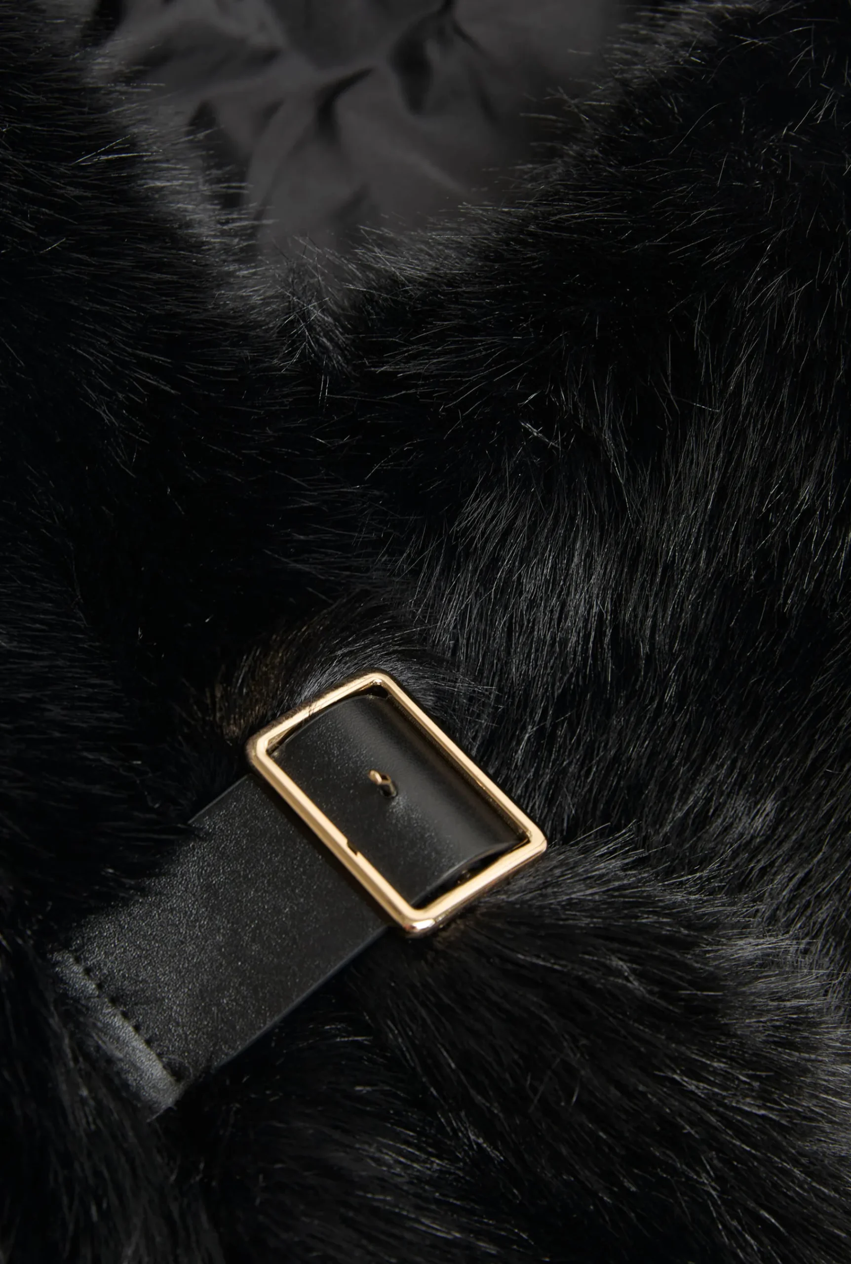James Lakeland Faux Fur Black Collar