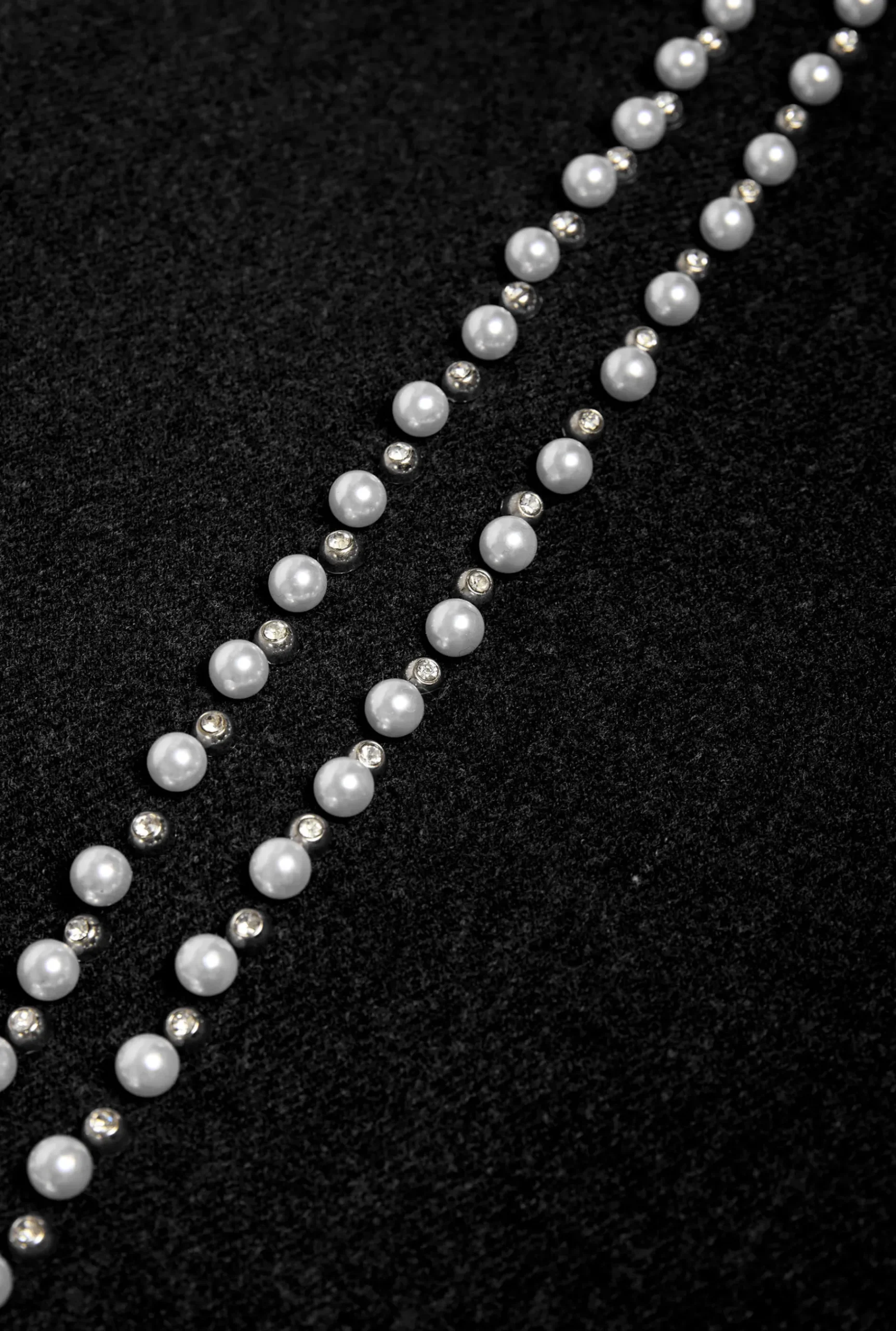 James Lakeland Pearl Black Scarf