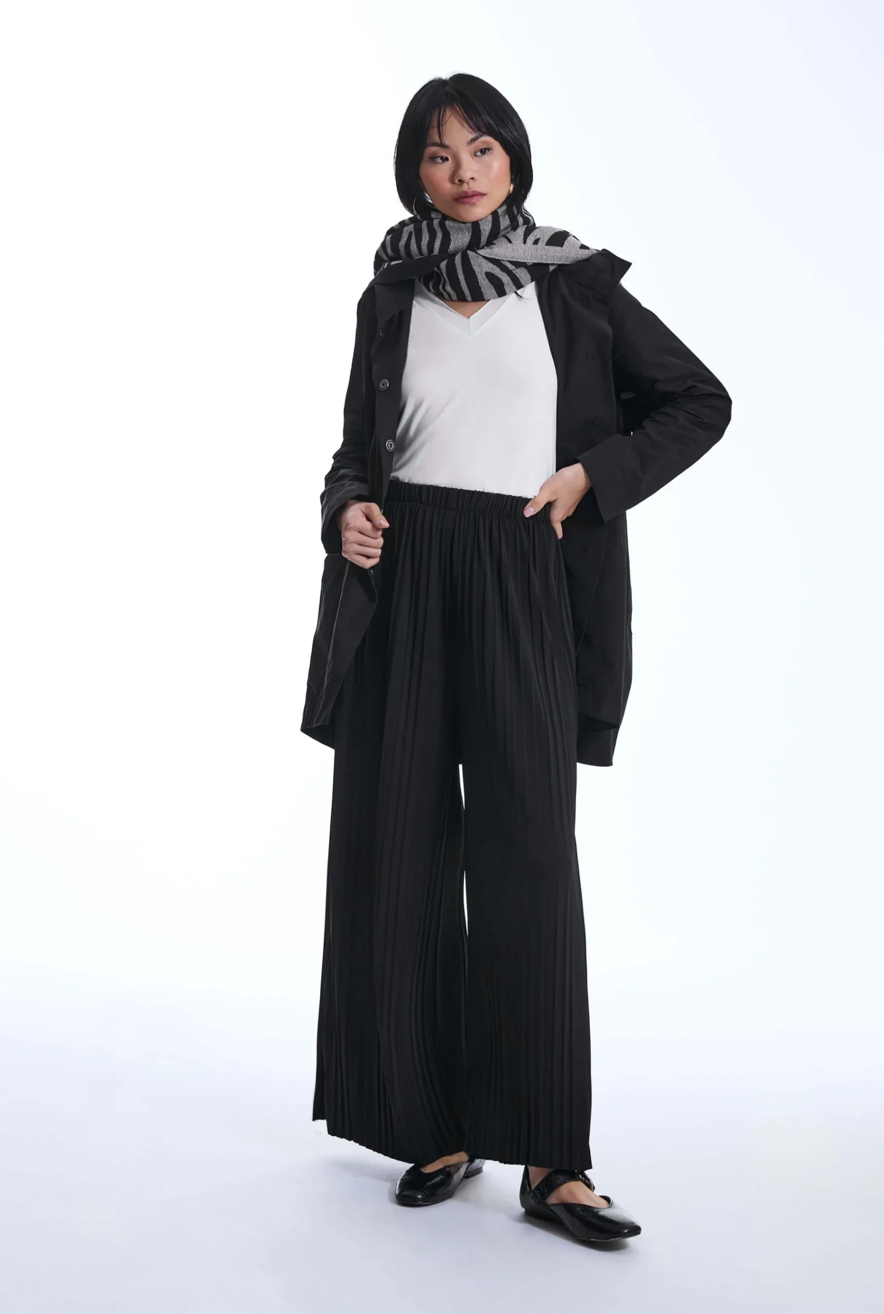 James Lakeland Pleated Black Trousers